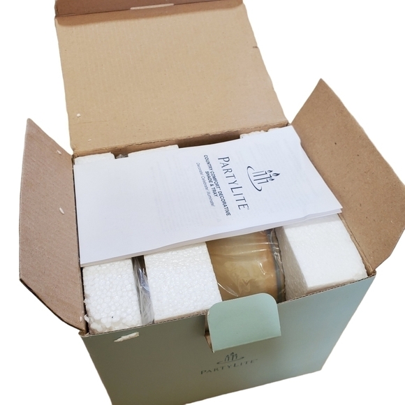 New Country Comfort Decorative Shade & Tray " Ensemble Cottage" - Picture 5 of 8